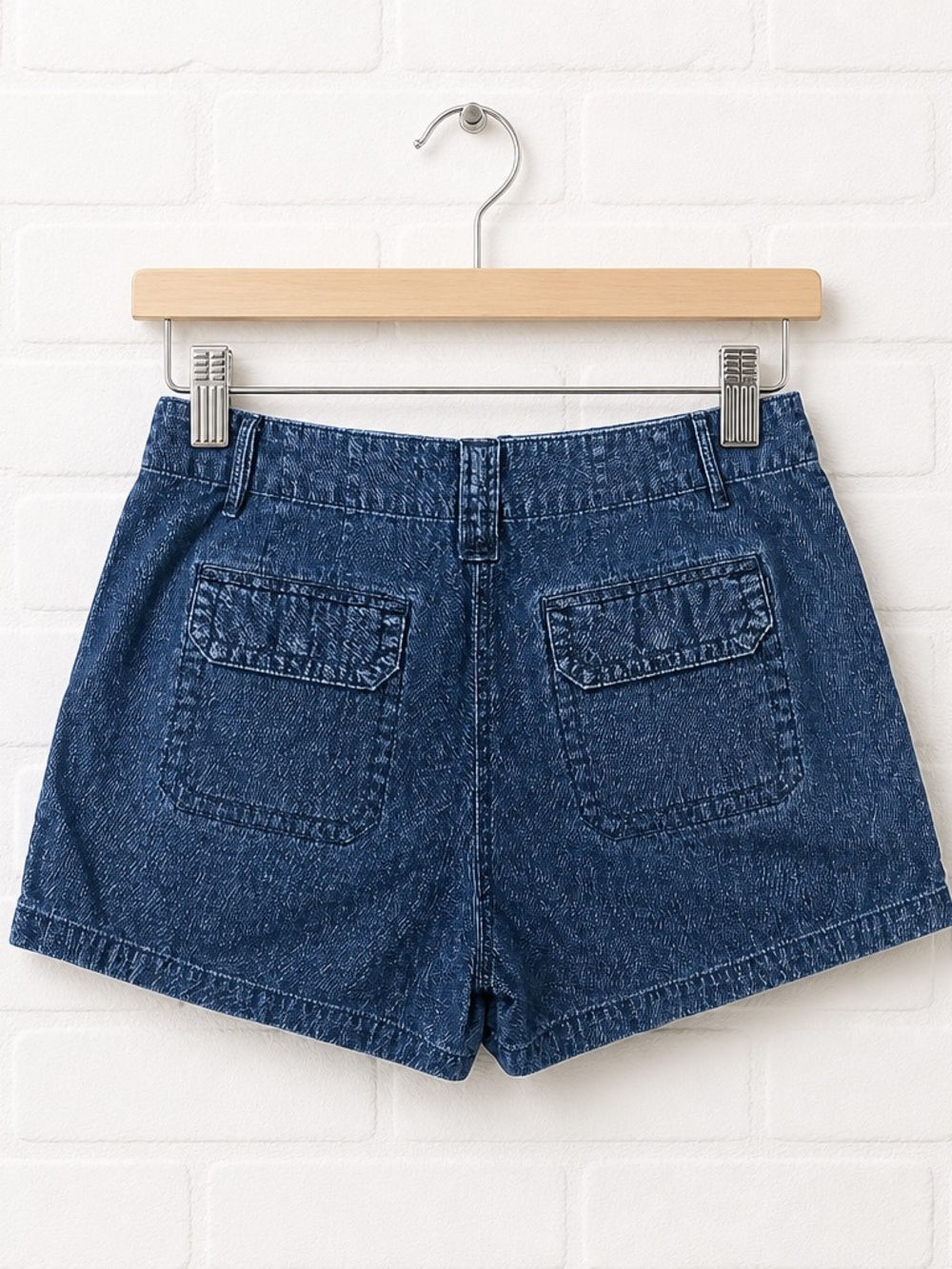 New York & Company Soft "Denim Like" Utility Shorts Dark Wash - Size 8 - Picture 2 of 7